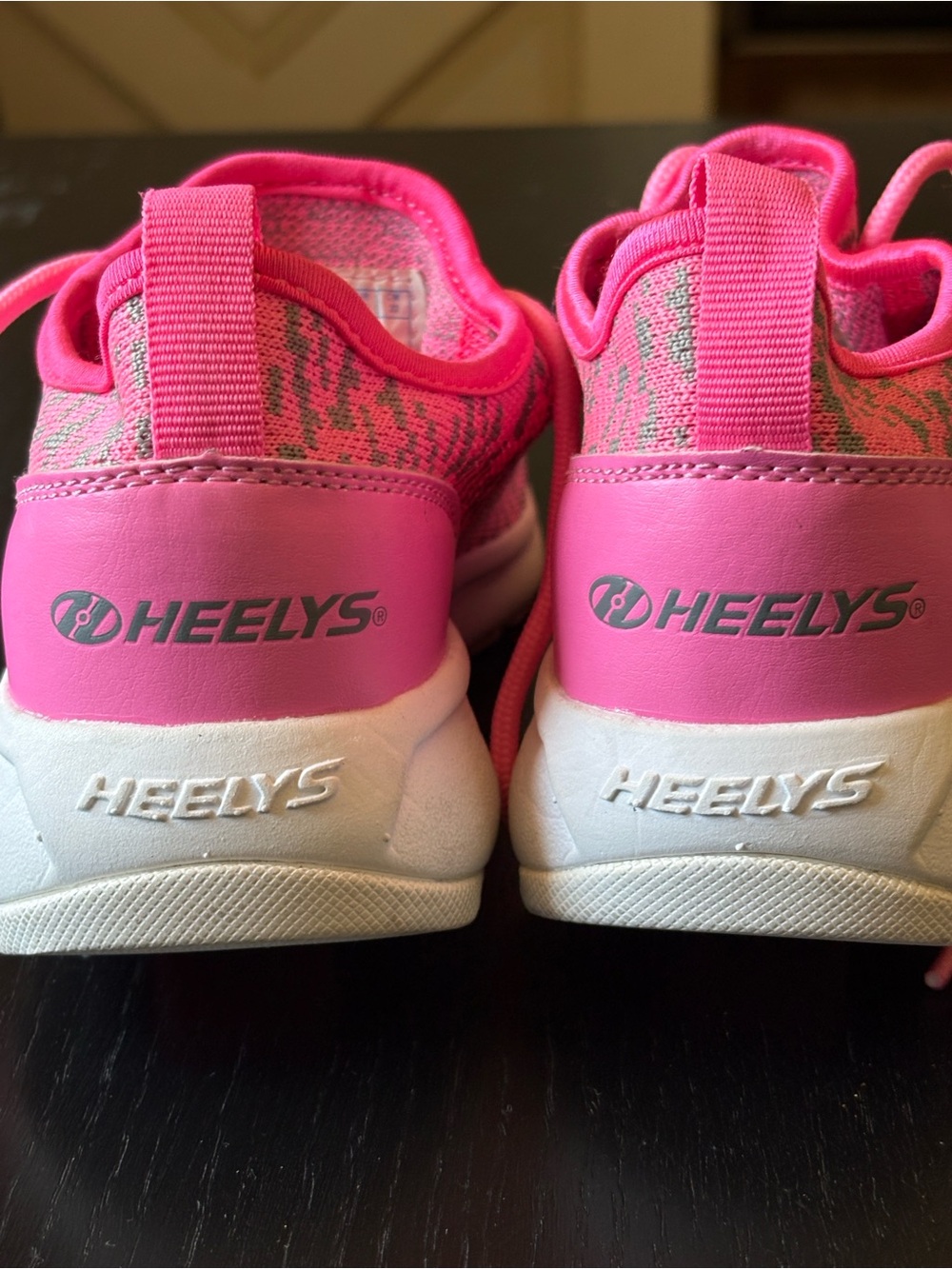 Heelys Women/Youth Pink Athletic Roller Shoes